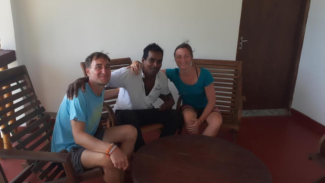 Kiralawella Beach Inn Matara Exteriör bild